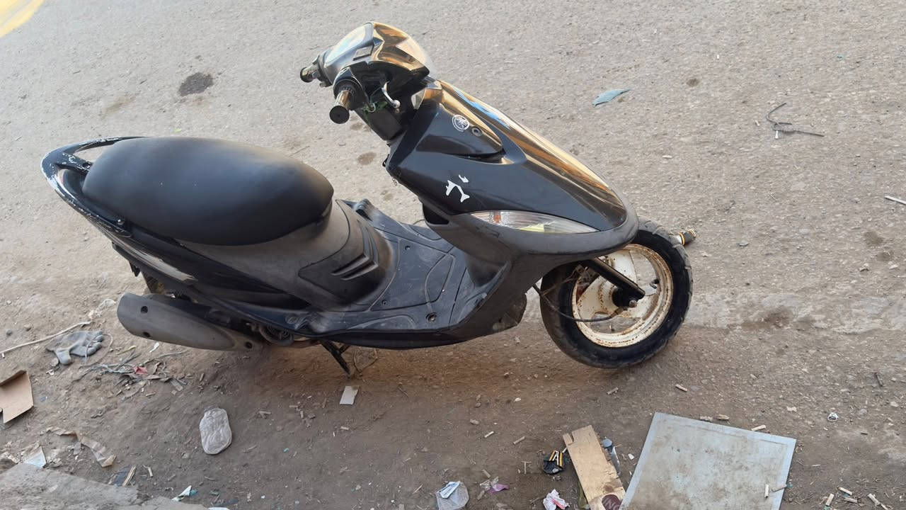 ماكس عدله بلادية الدراجه بيها بس تنقيص بل دهن تريد تسويها تريد تعوفها ما تاثر الدراجه جاهزه من كلشي كهربائي سلف اشاير هورن وكلها ختم واحد  وي المكينه مابيها اي شي نقص وبس ب600الف قفل راسلني او الاتصال ***********

