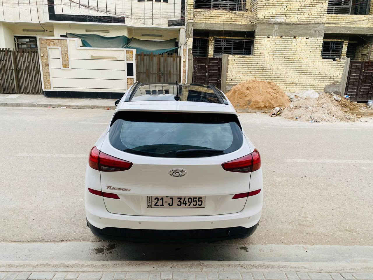 السلام عليكم
توسان موديل 2020خليجي
شركه الكاصد
مكفوله كفاله عامه 
صبغ وتبديل وفتح
كير مكينه تبريد وضع شركه 
 فول مواصفات واحد ع واحد
رقم سليمانه  تحويل اوكاله
مواصفات
بصمه
بانو رما
تبريد قطعتين
نقطه عمياء أوتو ستوب
تحكم ستيرن
تبريد قطعتين
شاحن واير ليس
تحديد مسار
كشن كهربائي
أوتو ستوب
توقف ذاتي
هندبريك بصمه
فور ويل
سستم سماعات انفنتي
اريل نفكيشن
لد نهاري
بعد بيهة هواي مواصفات

سيارة نظيفة جدأ 
مكان سيارة بغداد
للاستفسار***********
