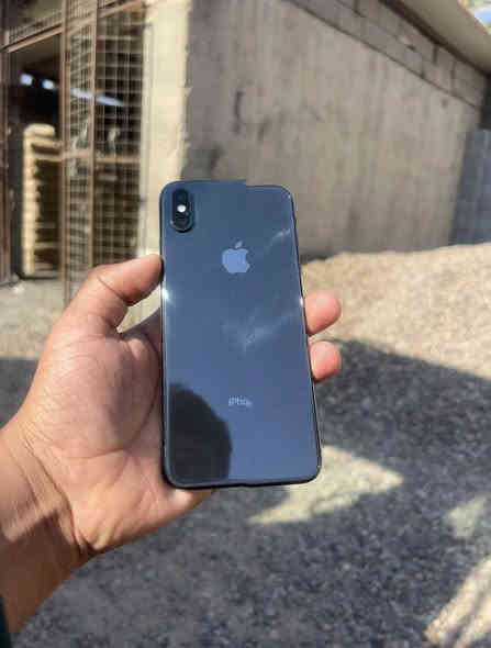 اكس ماكس ذاكره.256.🔋82 مكفول كفاله.. سعر 270وبيً مجال قليل العنوان حله محاويل رقم***********
