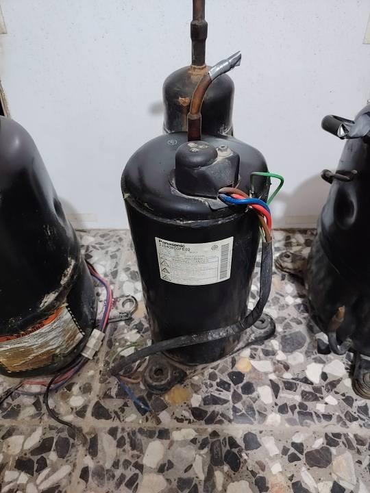 ماطورات 2طن بستم وواحد روتري 2طن ألسعر 140 الف العنوان زعفرانية اربع شوارع *********** تفحص يلة تاخذ
