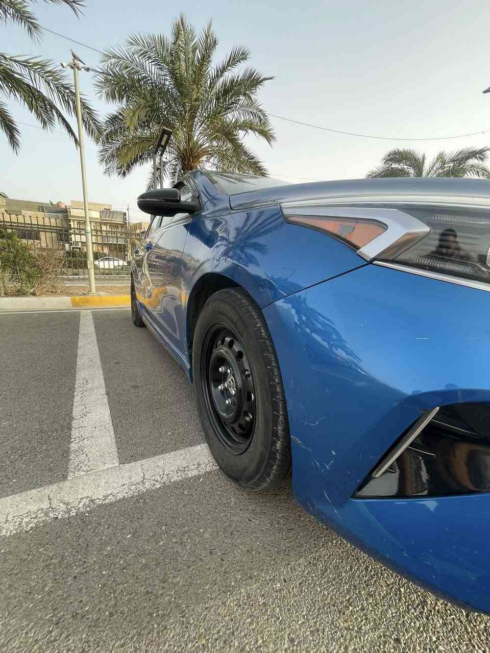 السلام عليكم
كيا فورتي 2022 فئة GT line
محرك  2000 دوش
گير CVT - عدد نمر 8 مزود بمنظومة براد راديتر
وارد امريكي  ماشية 100 الف كيلو
حادثها موضح بالصور والسونار
رقم بغداد

المواصفات :
* رادار امامي مع مانع تصادم . 
* تحذير الخروج عن المسار .
* فرش المقاعد من الجلد . 
* صفي المقاعد الأمامية كهربائية .
* صفي المقاعد الأمامية مع تبريد وتدفئة . 
* درايف مود سمارت ، سبورت ، نورمال.
* فتحة سقف.
* شاشه كبيرة. 
* اوتو هولد + هاندبريك بصمة .
* تشغيل عن بعد .
* كاميرا خلفية + كاميرا دوارة .
* بلوتوث تلفون مع نضام Apple car play . 
* محدد سرعة.
* شحن وايرلس .
* نظام بريك اوتماتيكي ( Auto Break System ) .
* نظام تحديد المسار .
* بصمة تشغيل + بصمة ابواب .

معروفة مواصفات الـ gt line
السعر / 130 ورقة وبيها مجال 
مكان السياره بغداد 
رقم لهاتف  / *********** 
وموجود واتساب
