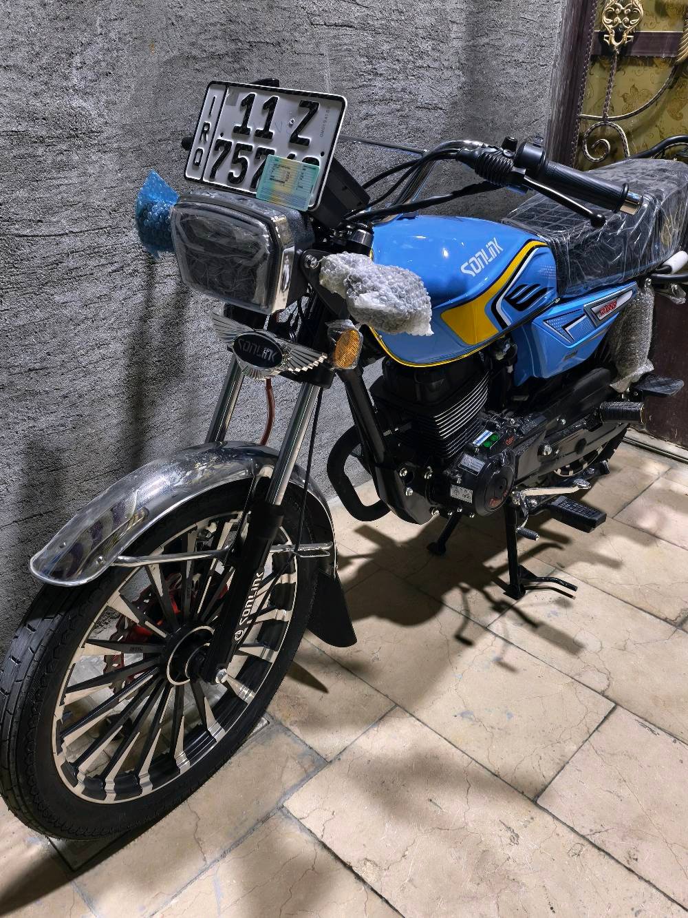 دراجه سونيك رقم بغداد انجليزي مكينه سي بي اف حجم 200 سي سي موديل 2025 العنوان بغداد الجديدة 