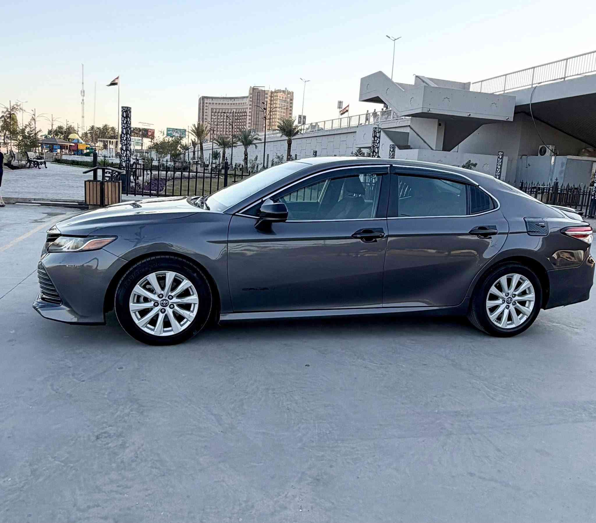 السلام عليكم
كامري 2019 Le 
سعر 152 وبيها مجال 
 ماشيه 67 الف مواصفات الكامري ال Le 
وارد امريكي بچم كبس بيها 
بيه صفحه سايق صبغ وناشر صور حادثها 
ارقام بغداد الجديد تحويل مباشر
مكانها بغداد  _ السيدية 
***********
