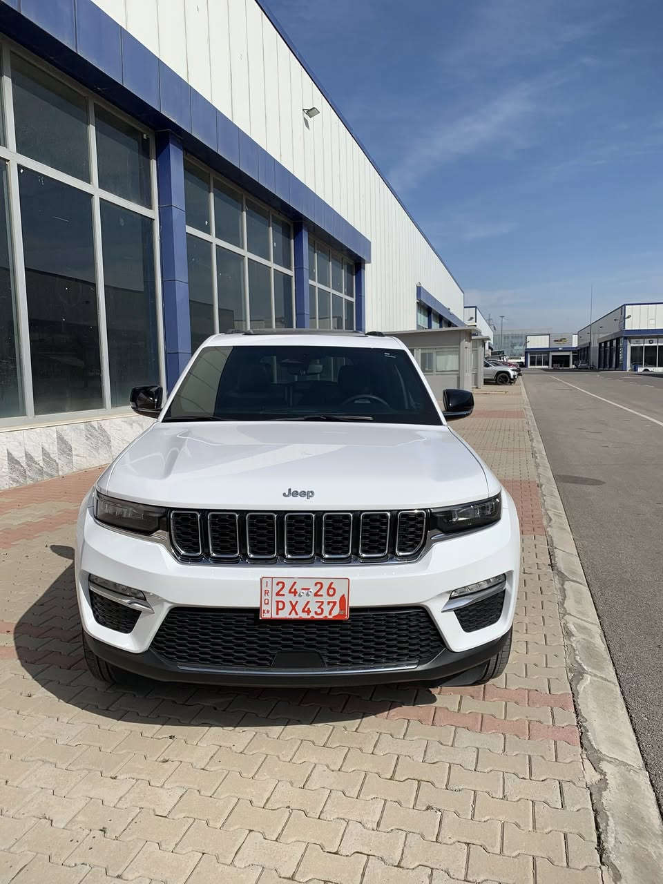 جئب كراند شيروكي2024
سياره قبات موصفات 
سياره هايبريد .الكتريك پانزين 
سياره كفاله عامه حتا بيدون تعديل
ماشيه 60الف مايل
مكان دهوك 
سعر 335وره قه مجال قليل
رقم مو بايل ***********
