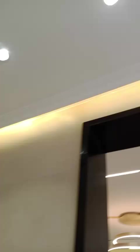 سلام عليكم اشتغل جميع الديكورات وجبس بورد وكافه انواع الصباغ هاذه رقمي وتساب 👈 ***********
