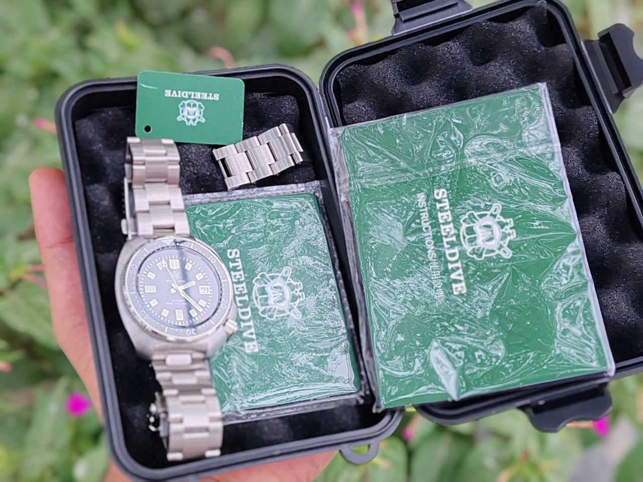 ساعه ستيل دايف مكينه
 أوتوماتك ياباني أعلى جوده
غير مستعمله فقط مفتوحه من الكيس
سعرها بلاش ١٤٥ الف فقط
علماً جاي تنباع ٢٢٥ الف


**إذا كنت صاحب هذا الإعلان وتريد حذفه لأي سبب، رجاءا أرسل رسالة إلى الدعم الفني**