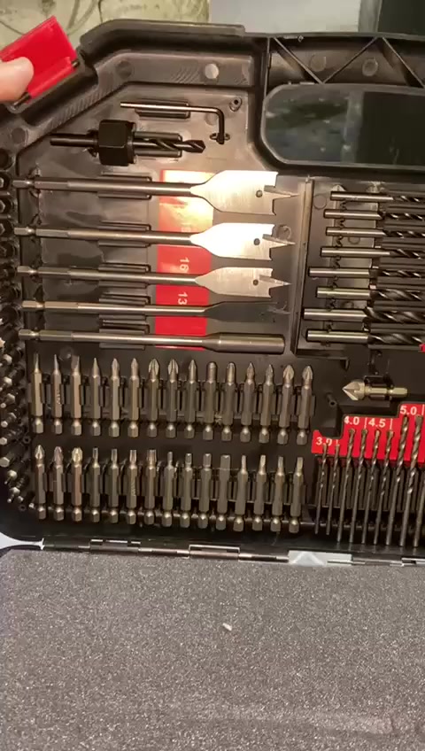 عدد 246 قطعه جديد لوك مال امزون  سعر 80 وبيها مجال  للشراي 
 مكان حي عامل بغداد***********  واتساب
***********
