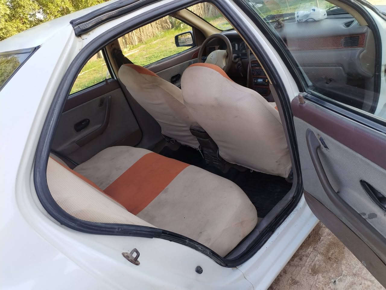 السلام عليكم من رخصة الادمن.
سمند 2013 رقم بصرة بأسمي تبريد تدفئه حداديه والنظافة شوفة عينك السعر 38 الي يحب يتصل ***********
