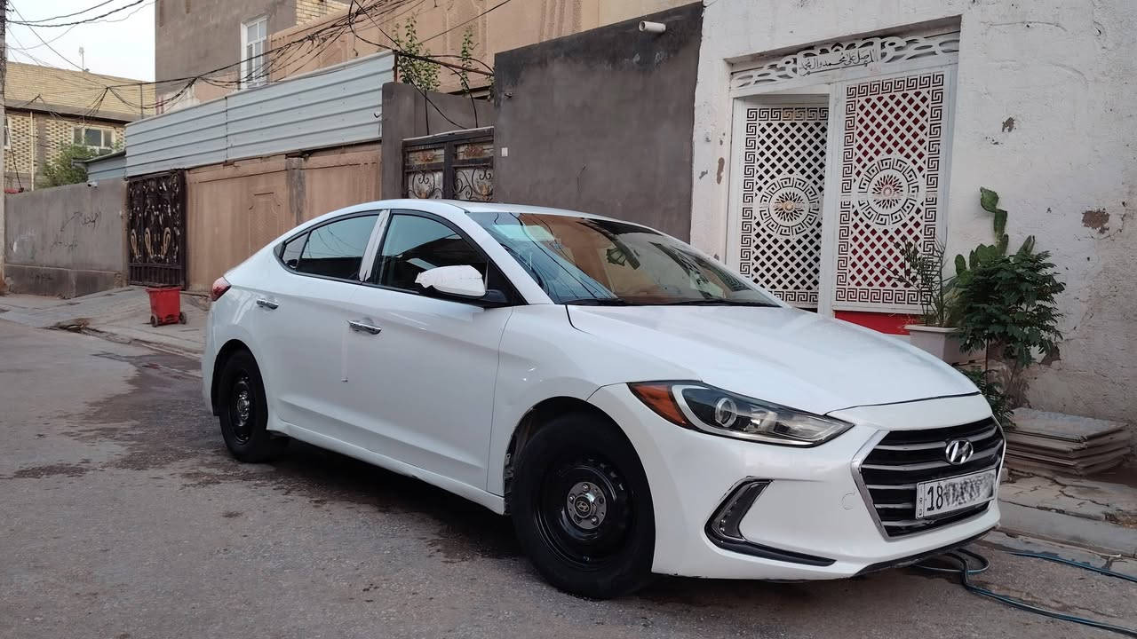 بيع او مراوس
هيونداي النترا 2017 امريكي 
مواصفات فول 
فتحه 
بصمه 
کشن  كهربائي 
تدفئه کشنات 
3وضعیاه قیاده مکینه 2000 دوش المرغوب 
عالي زنون 
هورن سیدان فیشه حمره 
رقمه انکليزي بابل سنويه لل 2030 بسمي 
يهه تشليع وكلشي موضح بالسونار
ونضربت عدي عتبهه جيوه باب السايق 
مکانهه نجف 
رايدهه 118 وبيهه محال
مكانهه نجف 
***********
