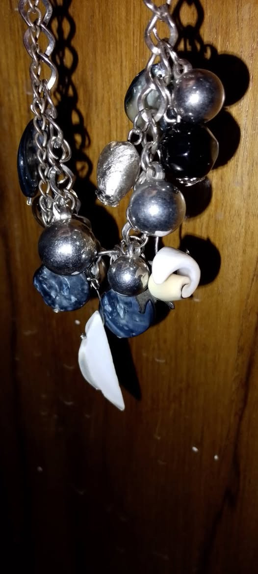 مجموعه اكسسوارات للبيع ب٧


**إذا كنت صاحب هذا الإعلان وتريد حذفه لأي سبب، رجاءا أرسل رسالة إلى الدعم الفني**