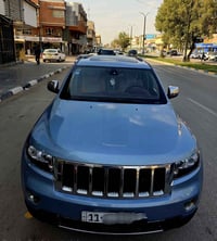 جيب 2013فول✨️ مواصفات  ♦️جيب كراند شيروكي وارد امريكي  ♦️ حجم المكينه ...