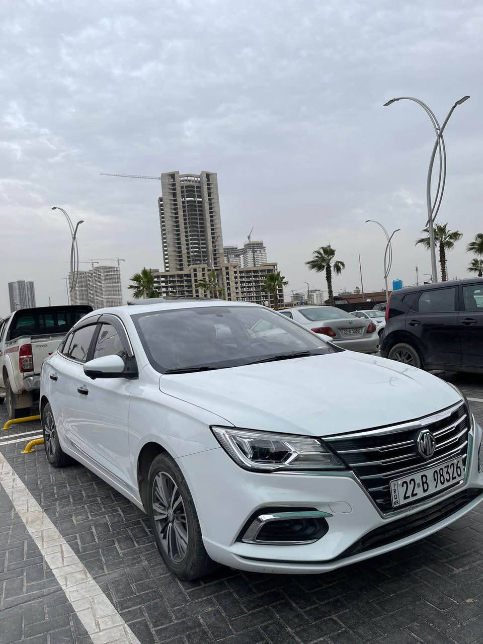 رةقةم ***********
مۆدیل ٢٠٢٣
٤٢ هەزار ڕۆیشتیە 
قەپات مواسەفات کۆم فۆرد
سيارةكي زور خاوينة. تةنيا. ئةو دوو شوينةي قوپي هةية دياريم كردوة. ١١٠ مجال أربيل, العراق
