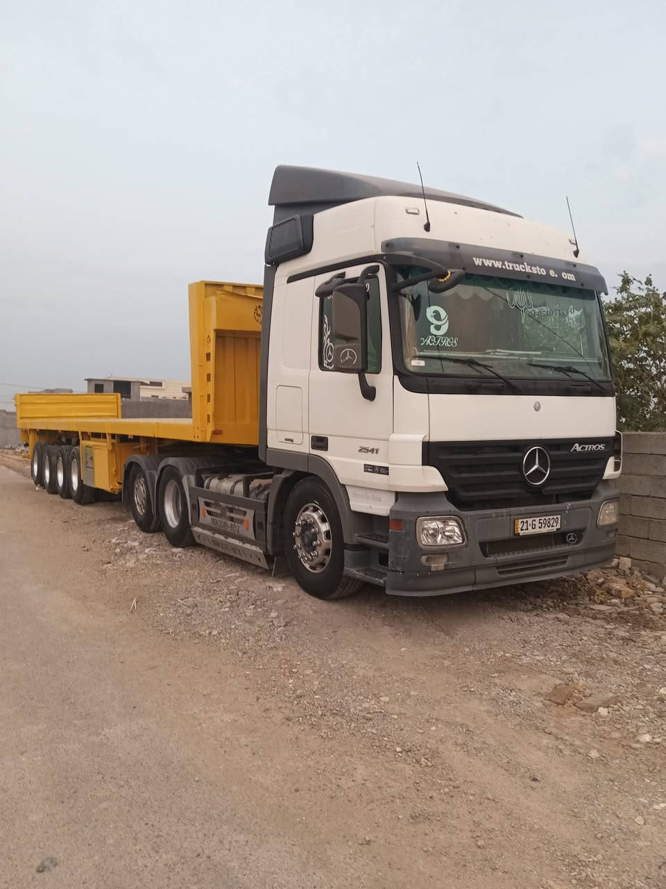 كتروز للبيع فول مواصفات موديل لفين وسبعه سياره مكفوله مامفتوح برقي كله بلادي طول ١٣ مكان ديالى وهاذا رقمي ***********.     ***********
