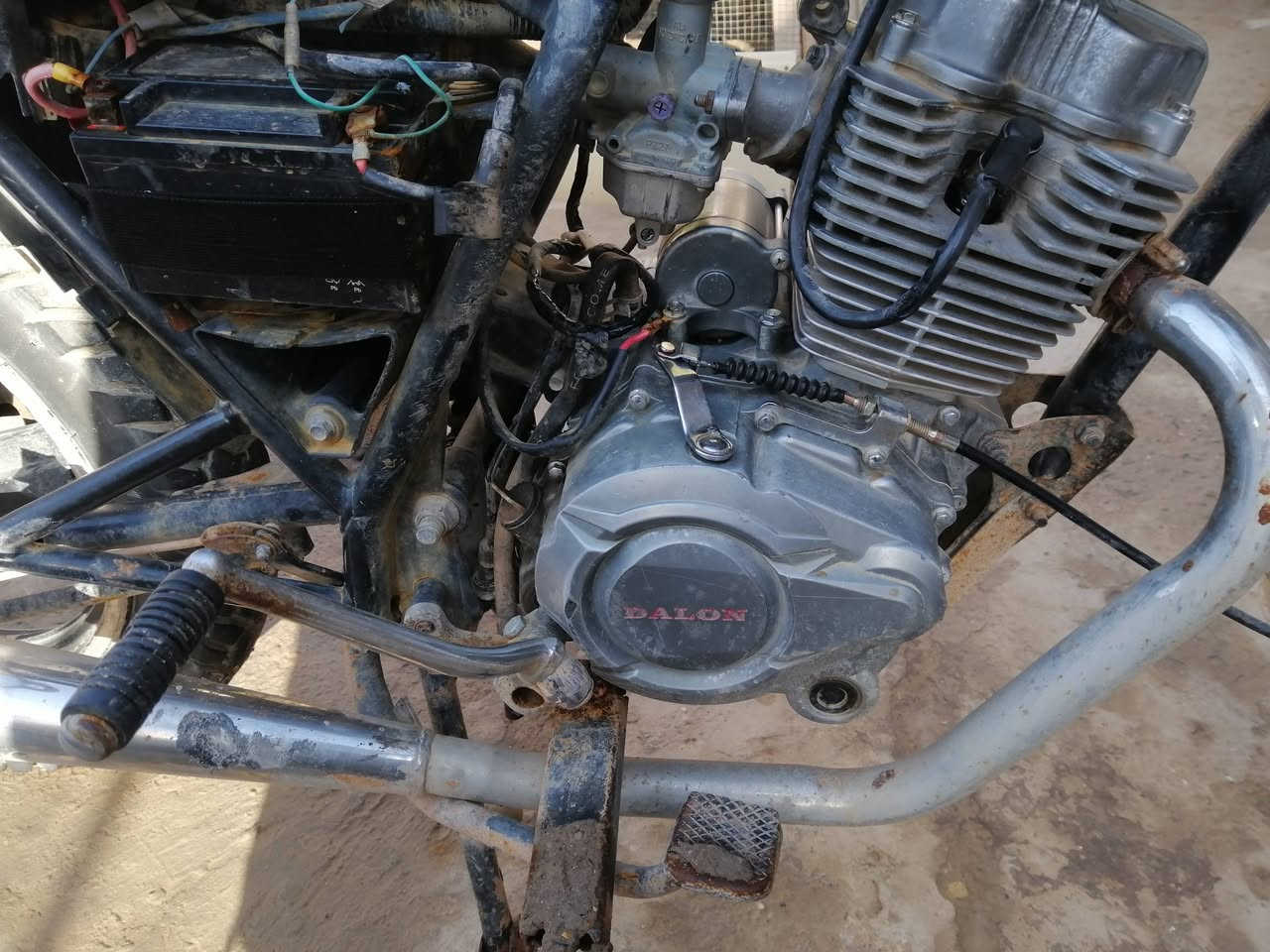 سلام عليكم دراجه كير امزت واحدجوه ولباقي فوك دراجه حلوه محرك ناعم لايت شغال عايزها بس كهربائيات شغاله هندر واحد سعر ٢٤٠ وبيها مجال *********** الخالص رجاا المايشتري لايتعبنه رجاا
