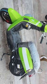 دراجه للبيع بوليس كابريتر دراجه تخبل الله شاهد ما ناقصها اي شي وممتعوب...