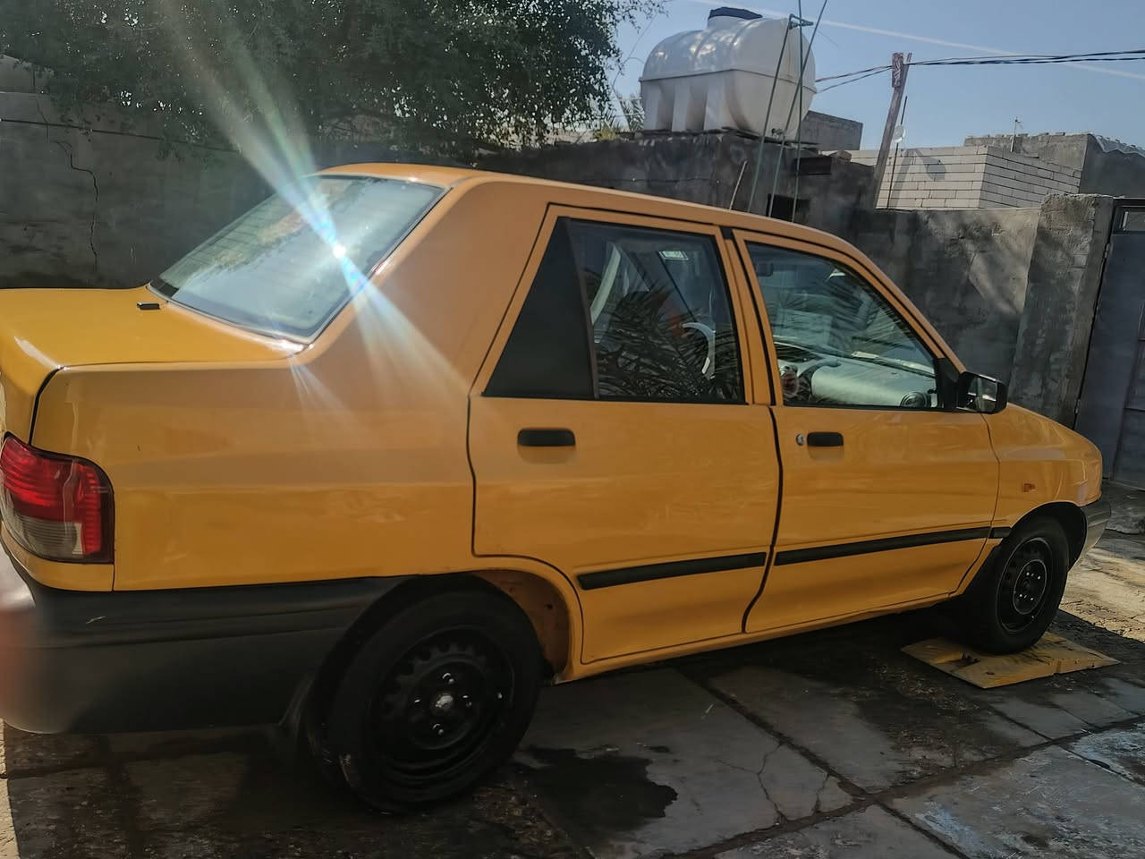 سلا عليكم سايبه موديل2017 بيه جاملخ امامي سياره جهازه رقم نكليزي باقي بس الستلام الوحات رقم نجف راعيه يريد تحويل مكان سياره دوانيه مركز السعر 43 وبيه مجال قليل رقم الهاتف ***********
