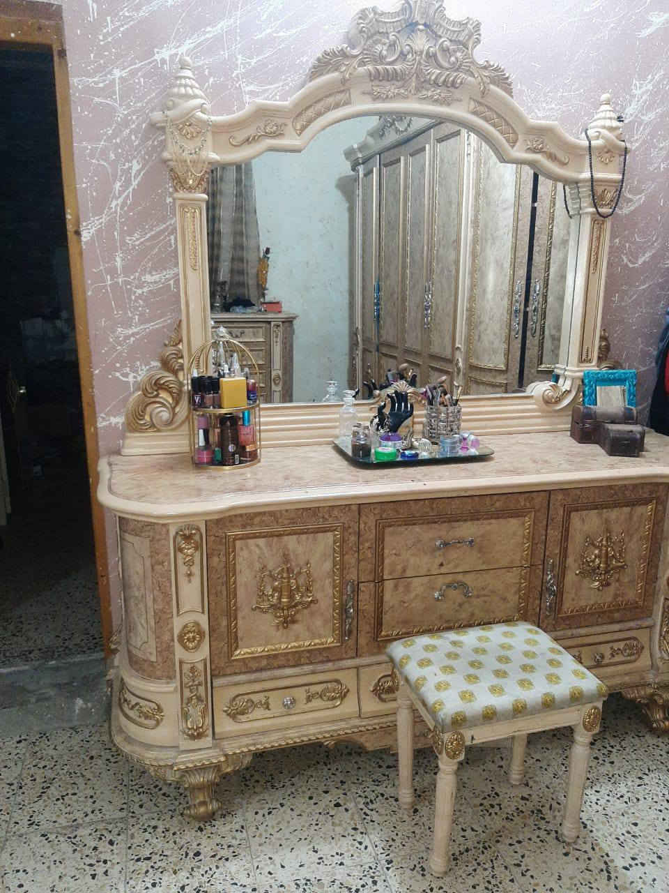 للبيع
غرفة اخشاب مصرية 
السعر  :900
العنوان : الفلوجة مقابل الصيدلية المركزية


**إذا كنت صاحب هذا الإعلان وتريد حذفه لأي سبب، رجاءا أرسل رسالة إلى الدعم الفني**