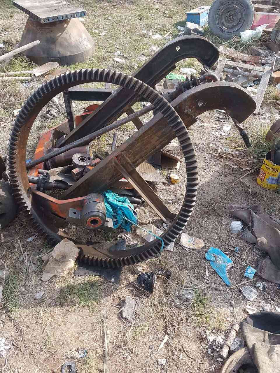 السلام عليكم غراض خباطه البيع شفت فوك صينيه وكلج اسنون 115مع سجه 2مكاني رفاعي ***********
