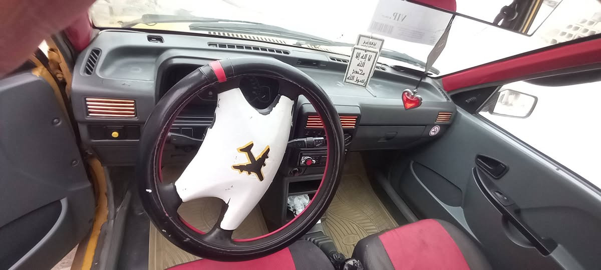 سايبه ٢٠١١ سياره شرط التحويل  دفتر  بانزين  بس محرك بي صرف السعر ٢٧ بيها  مجال سنويه جديده  ونقابل مصفره الاتصال ***********
