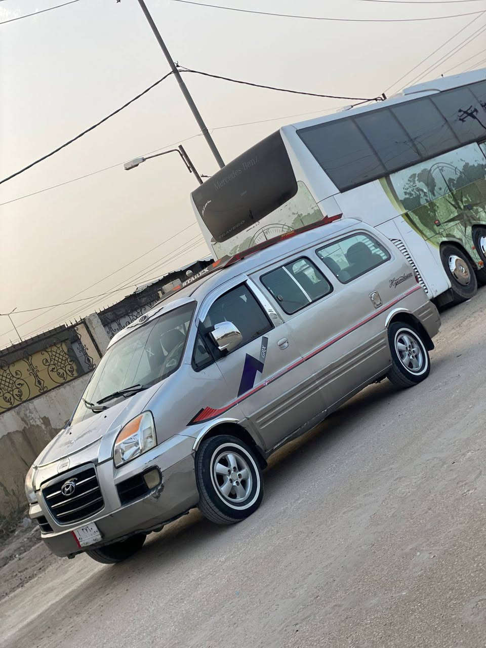 ستاركس موديل 2007 رقم واسط انكليزي شرط التحويلل باقي ع استلام اللوحات
مفتوح سوبر كير عادي مكينه وكير واكسل كفاله بشرط مكينه مكفوله من التنقيص والتبخير 
صبغ احزام من الجام وجوه للجماليه بدون اي حادث سياره نضيفه وجاهزه 
حداديتها جيده تخم تايرات 
مكاني بابل الحمزه الغربي 
والسعر 75 وبيها مجال
للاستفسار ***********
