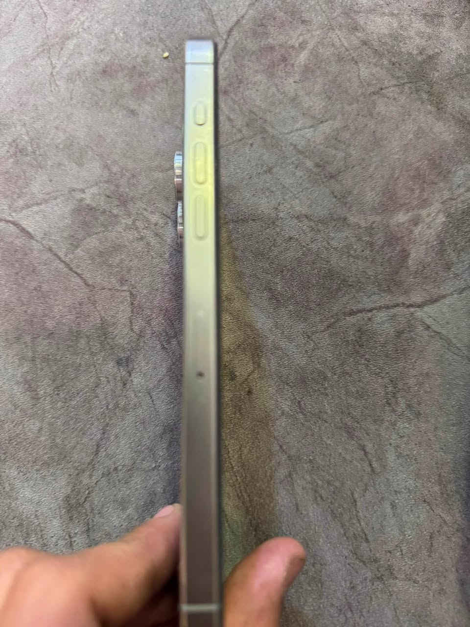 من رخصت لادمن ايفون 15 برو ماكس كفاله وترو بروف فقط ضهر بي فطرين فقط وشاشه بيه خط كلش خفيف مامئثر على ايشي جهاز بطاريه 86 بلاد جهاز بلا كله كفاله عنوان البصره تنومه سعر 800 وبي مجال لطيبين للتصال ***********
