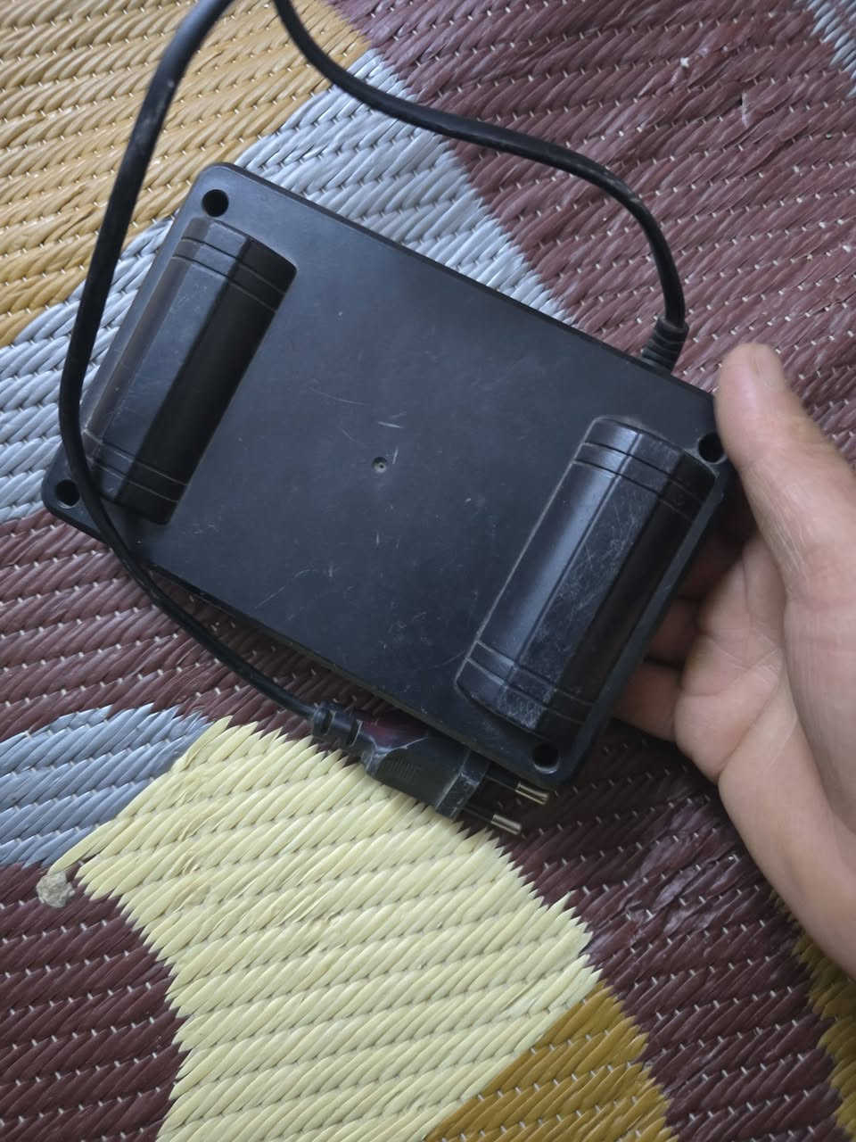 للبع ubs شغال %100 
3 ساعات يشتغل بدون كهرباء 
سعر 15 قفل


**إذا كنت صاحب هذا الإعلان وتريد حذفه لأي سبب، رجاءا أرسل رسالة إلى الدعم الفني**