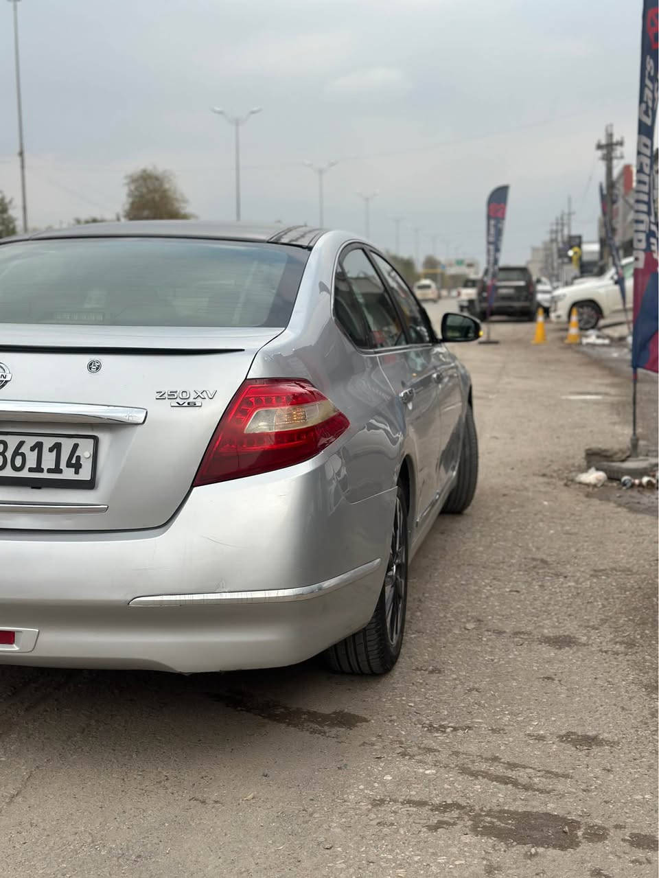 نیسان تیانا ٢٠١٠ 
سەیارەکە V6 مەکینە گەورەیە 
پانۆڕاما ، بەسمە ، کوشن کارەبا ، کوشن خەزن ، کوشن سارد و گەرم ، کوشن جلد ، لایت زینۆن ، ئاوێنە شەفت و ئاوێنە ئیشاڕەیە ، تەبرید مەرکەزی ، 
سەیارەکە مەکینەی تەعمیر کراوەتەوە بەڵام گێڕ و مەکینەی بێ کێشەیە 
ڕەقەم دهۆکە 
دوو  جێی تەحدیلە و سەیارەکە تەزرە لێی داوە 
باقی سەیارەکە سبوغ و لێدرانی نییە 

بۆ پەیوەندی ؛ *********** أربيل, العراق
