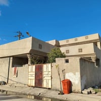 بيت للبيع..طابقين ركن طابو صرف تحويل مباشر الطابق  الأول ٣ قرف نوم ٤x٥...