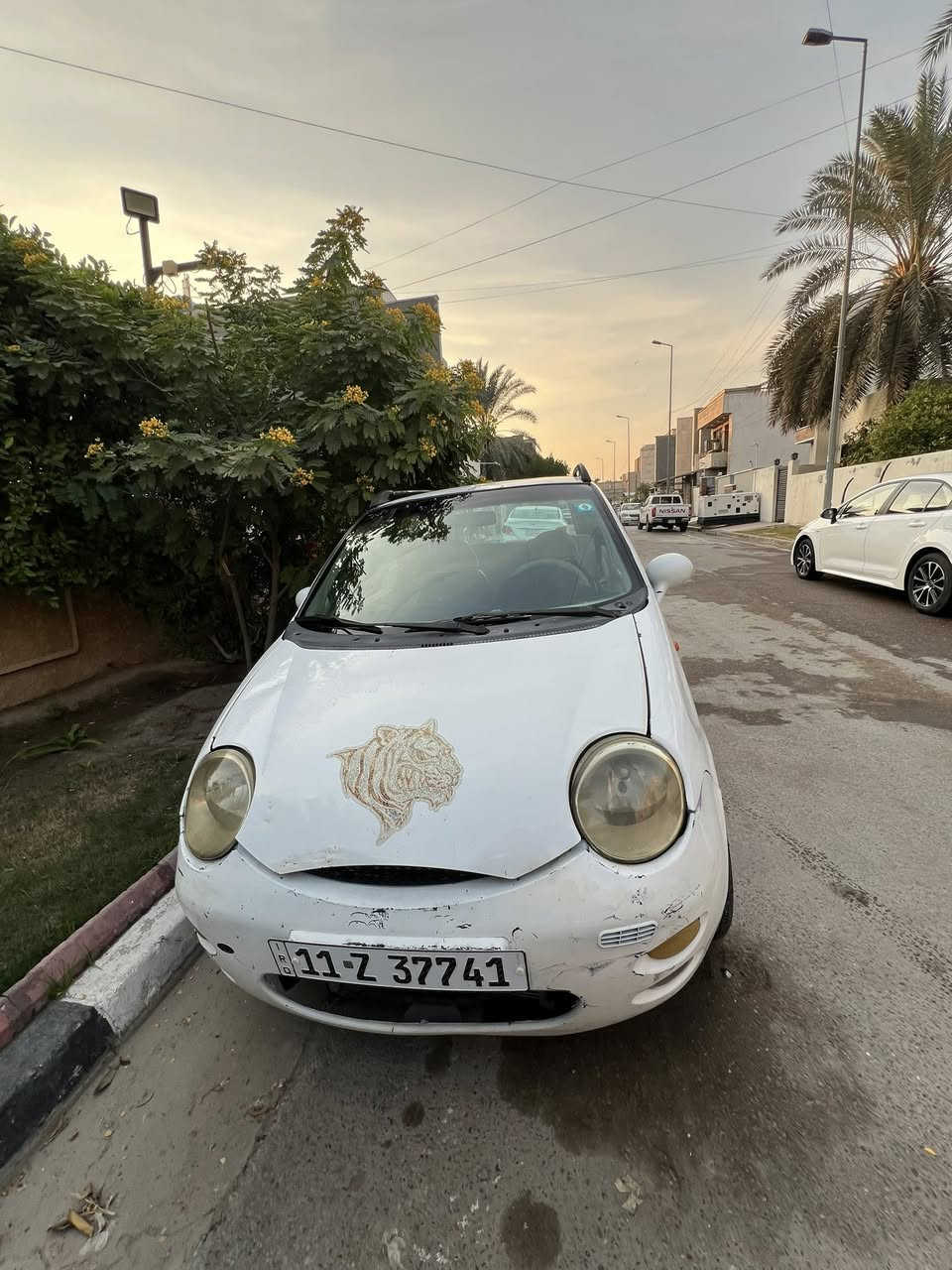 كيو كيو 2008
اربعة سلندر كير عادي
رقم جديد هزه جديدة
بأسمي  
زوج تايرات جديد فيت بمب جديد
السعر ٢٣$ ورقة وبيها مجال بسيط
للاستفسار ***********
المكان باليرموك
