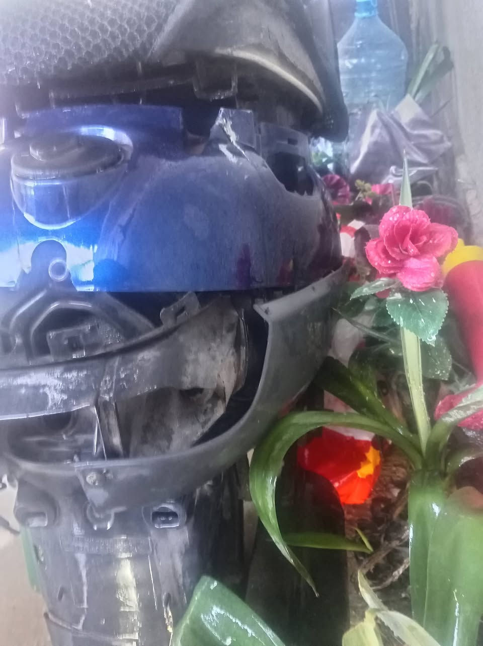 السلام عليكم دراجه 60 بطه تجفيت جديد بس طفت ع فجئه أبيع كوم حديد 120 هل موجود مكاني بغداد حي الفرات قرب مطار بغداد رقم للاتصال *********** واتساب فقط
