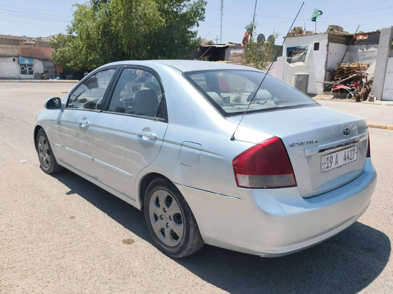 السلام عليكم
سياره للبيع نوع اسبكترا موديل 2007كلين بدون حادث شواصي لغود كير مكينه حجم 2000سياره صبغ احزام اثر جراد كفاله من الضربه والتبديل سنويه جديده هزه جديده رقم كربلاء باسمي تحويل مباشر العنوان كربلاء السعر 78وبيه مجال بصيط حك الجيه انتصال*********** فقط

