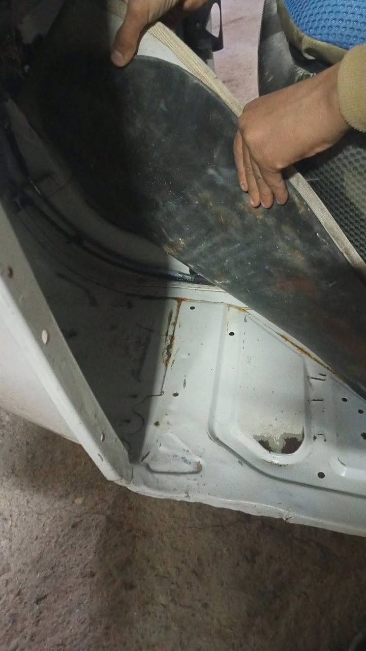 السلام عليكم شباب تكتك 22 شهر 12 محسوبه عل 23 رقم وسنوية تحويل ثاني يوم التكتك احلى من صور مكينه كفاله 
السعر 8500 وبي مجال حك الجيه شي قليل العنوان المدائن ناحية الوحده للاستفسار الاتصال على الرقم ***********
