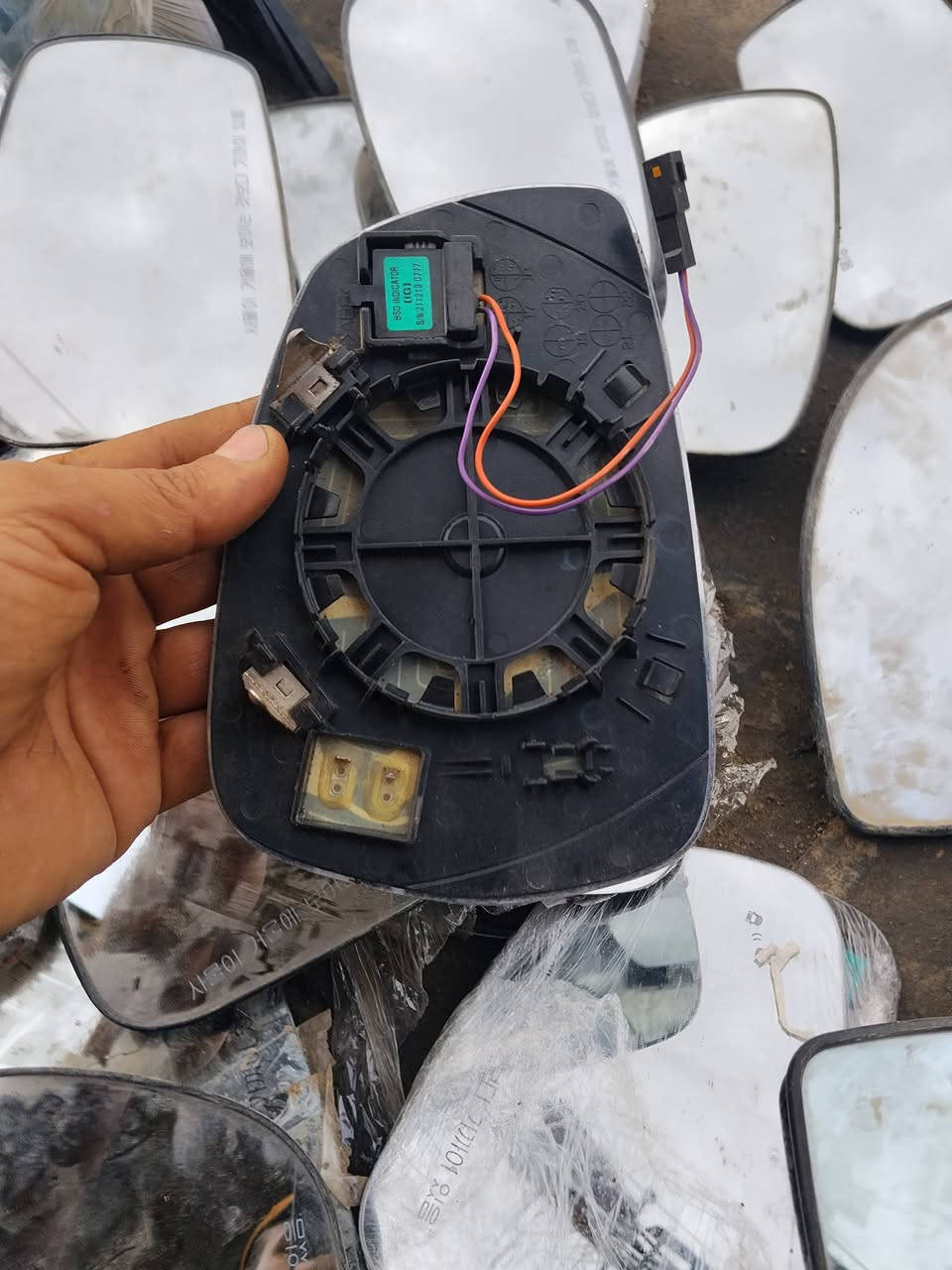 جام مري.   جمله جمله جمله. القطعه ب 7 شلعه 
كوري. سوناتا. وبتيمه 2012. 2013 
فورتي 2019. يعني مشكل.  بس كلهن سيارتنه الي بسوك. حاويه. تفصيخ وكلهن نظاف ملكطات.    ام رادر.  البلادي شرط.     اخواني مابيع واحده شرط كلهن. *********** يوجد توصيل
