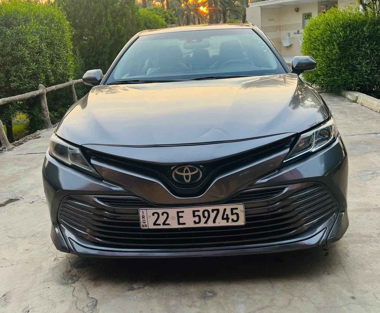 للبيع كامري موديل 2018 
رقم أربيل هزة سنوية جديدة 
مواصفات LE   
كشن كهرباء
تحديد مسارات 
رادار امامي
حساسات خلفي امامي
جام 4 فول اوتو
تحكم فول 
مواصفات ال LE بصمه 
كير ومكينة شرط كفالة 
حجر بيئة شرط 
سيارة كلشي بيها بلادي 
ضرر خلفي 
بدون دواخل بدون ايرباك بدون شواصي كلشي سليم
بجم كبس خلف كبس
اخوان كلشي ذاكر مع صور الحادث والسونار جديد
رقم شاصي. 
المكان بغداد المدائن او المنصور 
السعر173  وبيها مجال
سيارة كاملة بدون نواقص حتى دهن جديد 
***********

4T1B11HK4JU504686
