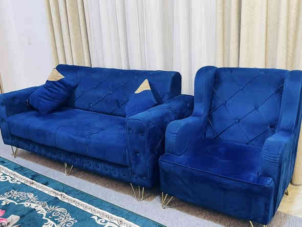 تخم للبيع العنوان حي السلام السعر300قفل 
  الاتصال وتساب بس ***********
