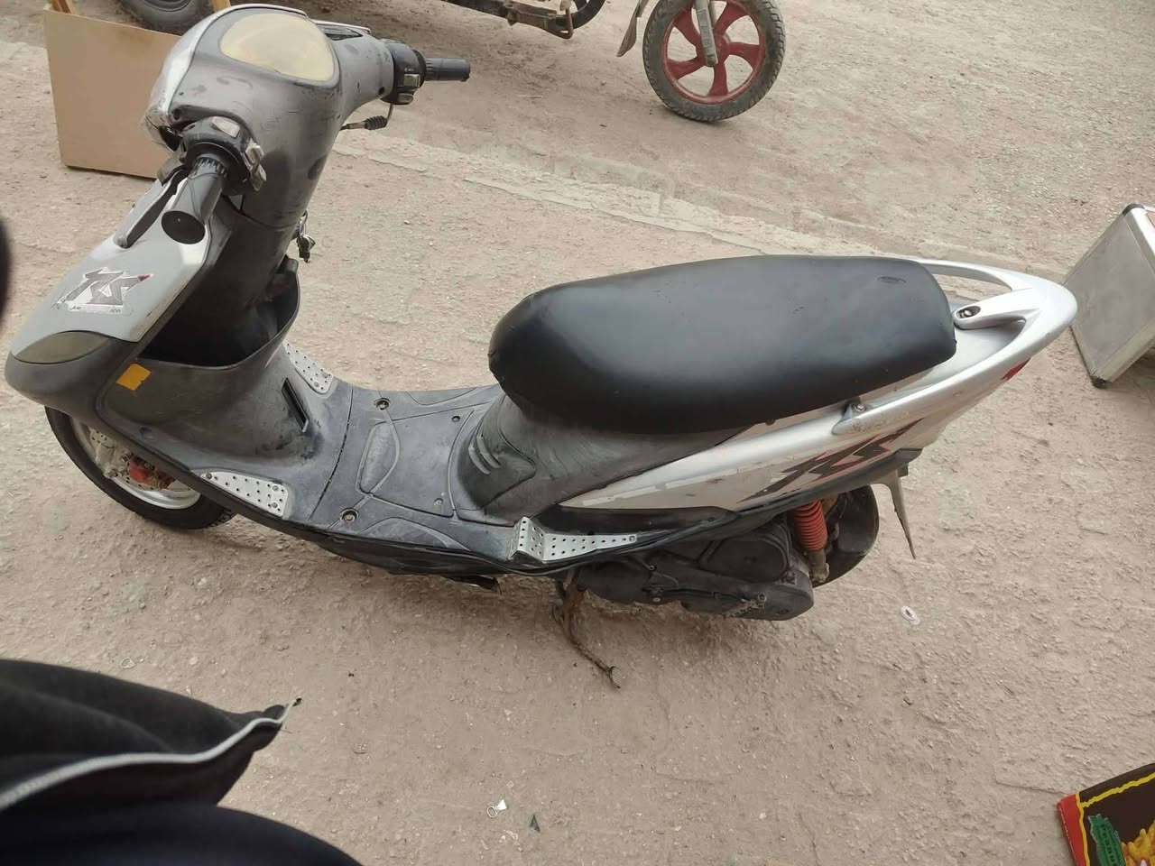 ماكس عدله للبيع
دراجه شغاله سلف هندر كهربائيات
كلها شغاله ما نقصها شي
السعر خاص 
الديوانيه قضاء عفك
***********
