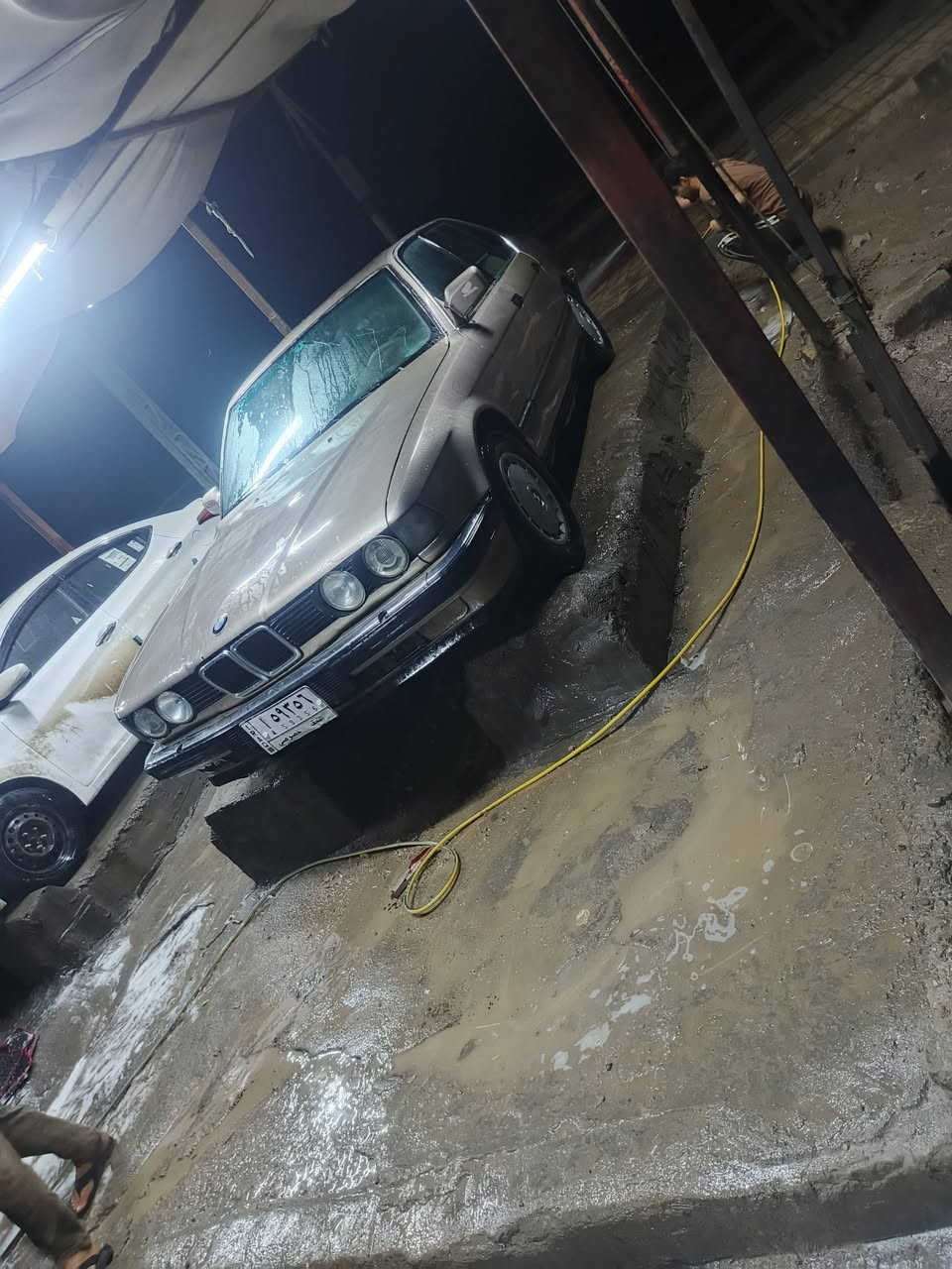 سلام عليكم بي إم 730 كير عادي مكينه بلاديه خير من الله كهرباياته شقاله موديل 91 مشروع وطني تحويل رقم نجف وراعيه بالنجف مكان سيارة بالناصريه مراوس بسيارة عاليه حسب الاتفاق ***********
