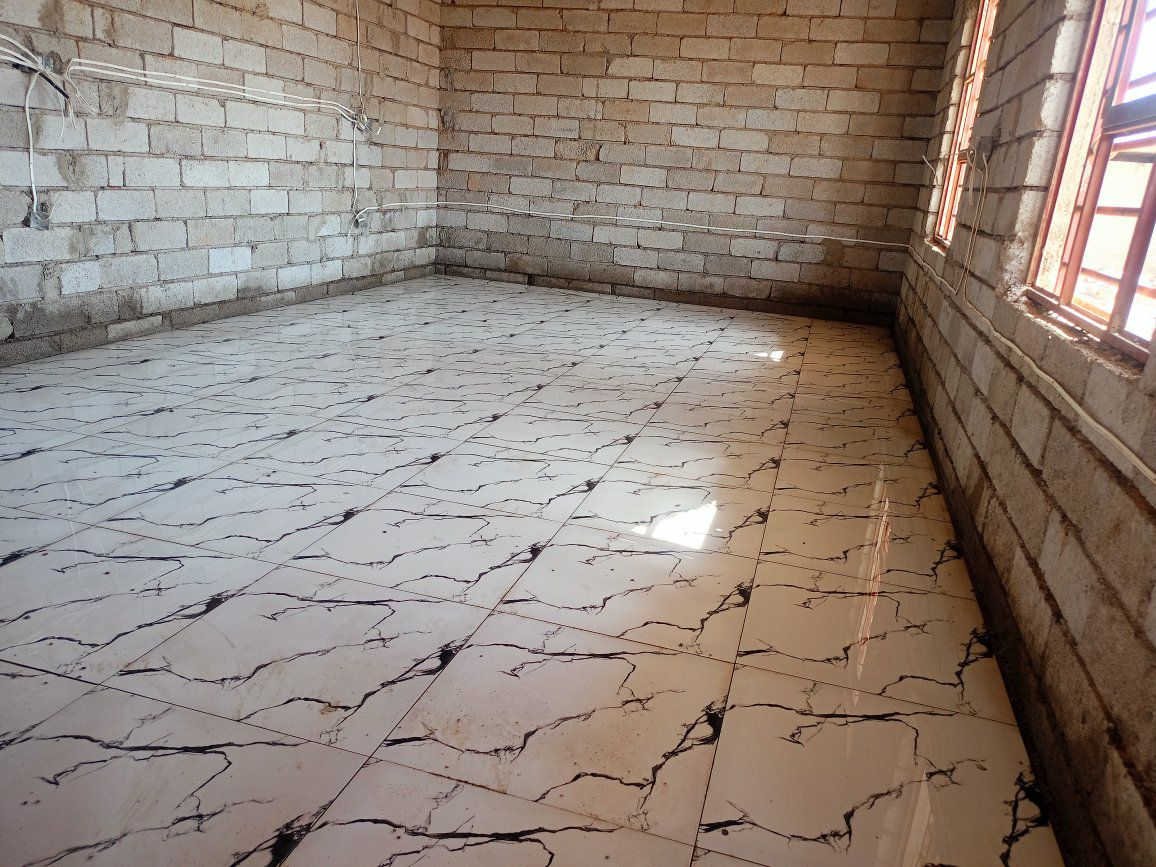 السلام وعليكم المحتاج سطه البخ سمنت وجص وسيراميك شقل هلي فقط التصال علا الرقم *********** ملاحضه حنه من الموصل نبات بنفس البيت
