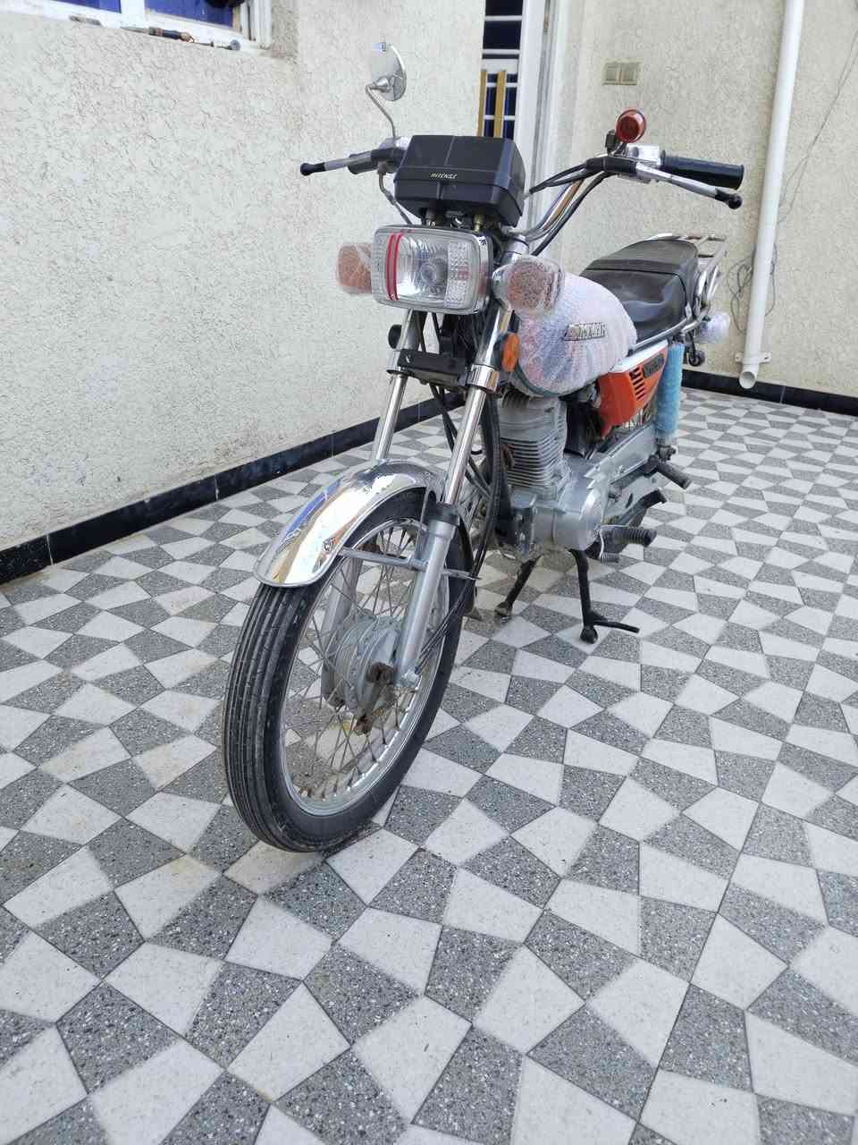 اربعه رقم تحويل ثاني يوم موديل 14كهرباءيات كله شغال مكاني كوت سعره 900 لمو شراي ليعلق ***********
