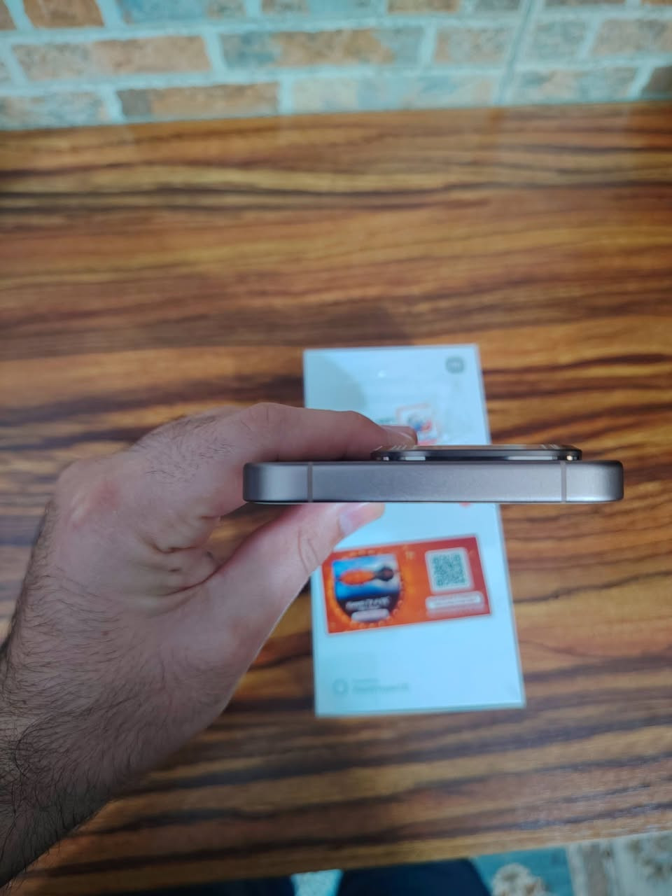 السلام عليكم.. شاومي 15 تي برو كامل المحلقات  .. مستخدم قليل ومكفول من كلشي السعر 700 الف قفل مكاني بغداد ***********
