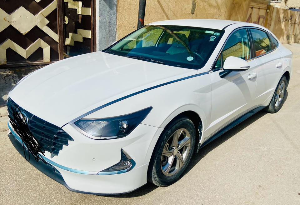 سوناتا خليجي ٢٣ ماشية ٦٥ الف  سيارة جديدة كلش  مبدل چاملغ بلادي صفحة  السايق بدون داخل  ،مواصفات السيارة عادية 
السعر ١٧٨ 
مكان السيارة ،النجف
رقم السيارة ،اربيل 
واتساب ***********
