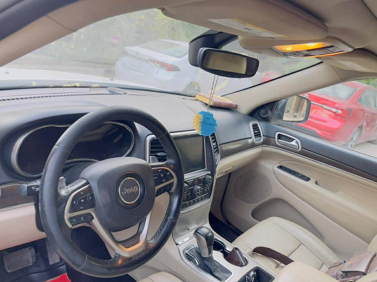 للبيع
جيب كراند شيروكي
موديل 2017
وارد امريكي كلين تايتل
كفاله عامه ضربه وصبغ وبارد 
رقم بصرة بأسمي
جاهزة للاخير 
مواصفات لمتد فول للاخير
السعر 250$ قابل للتفاوض حك الجية
جاهزة للاخير 
*********** اتصل
