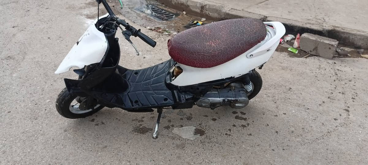 السلام وعليكم ماطور نحله بيجي تسع زروف مكينه فول ماتوكفك اب شارع السعر200وبيه مجال شراي الاتصال على الرقم ***********
