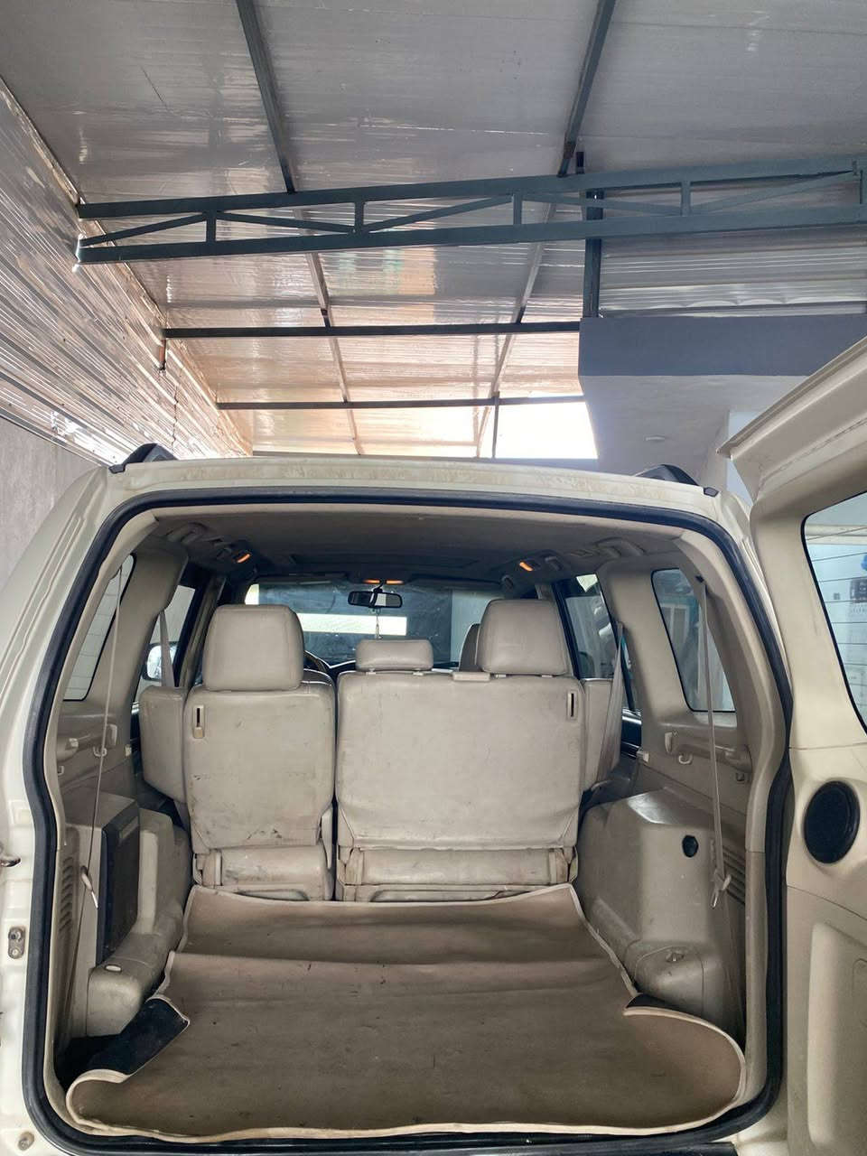 سلام عليكم للبيع باجيرو حبتور 2008
***********
