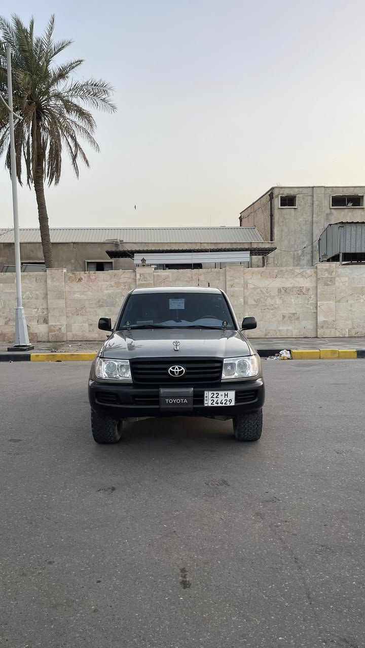 مونيكا لاند كروز سلك
موديل 2000
محدثه داخل 2006
مصبوغه عام جماليه 
مكينه وكير كفاله 
كير عادي بانزين 6Vسلندر
تبريد شغال ثلج  
دوشمه ودواخل جدد 
تبريد شغال
مرفعه ٣ انج لوي
رقم اربيل تريد تحويل تريد وكاله  
سياره جاهزه مابيه اي نقص 
مكان السياره البصره 

هاتف ***********
