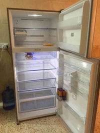 من رخصت الادمن  عندي ثلاجة مجمدة حجم الكبير  توشيبا صنع تايلندي  مستعم...