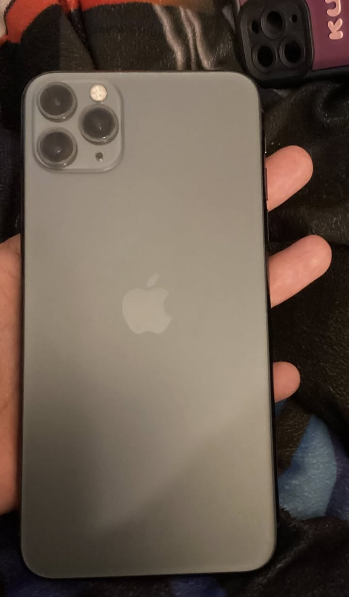 11 بروماكس
ذاكرة 64
مبدل بطاريه و فيس ايدي واكف
الباقي بالصور 
رايدته ب 250 
توصيل عليه 
بغداد


**إذا كنت صاحب هذا الإعلان وتريد حذفه لأي سبب، رجاءا أرسل رسالة إلى الدعم الفني**