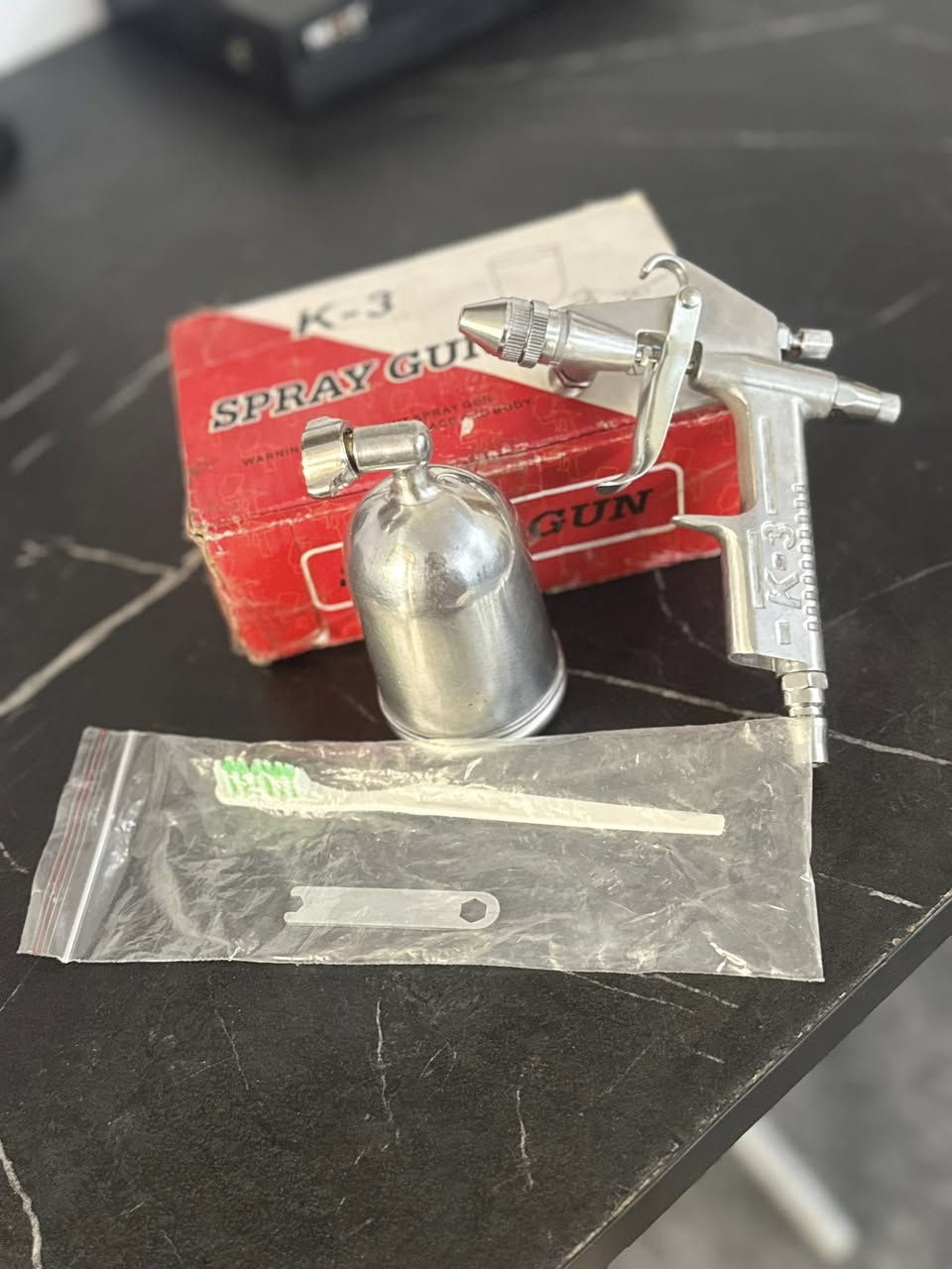 مسدس صبغ بهذا شكل جديد غير مستخدم


**إذا كنت صاحب هذا الإعلان وتريد حذفه لأي سبب، رجاءا أرسل رسالة إلى الدعم الفني**