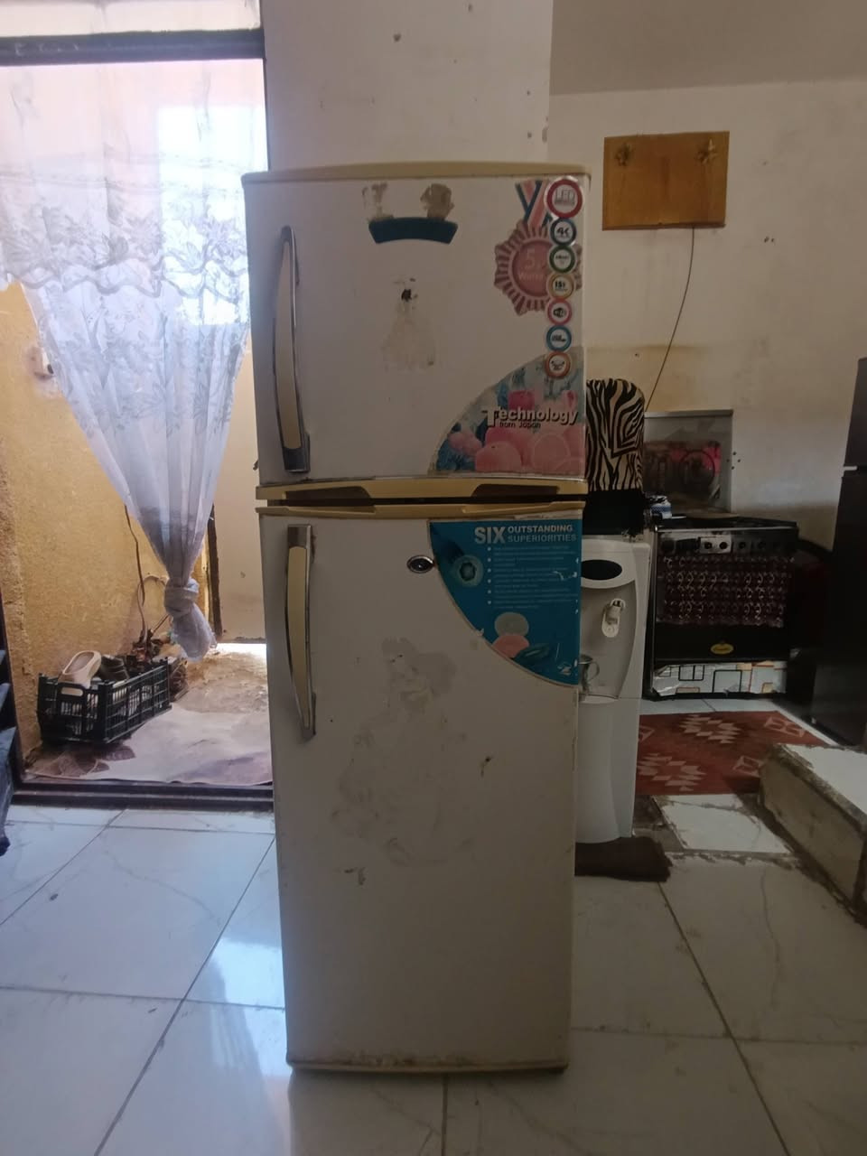 مجمده وثلاجة وبوفيه للبيع العنوان حي التراث شارع الشبكه الاتصال على الرقم ***********لي واتساب وماسنجر
