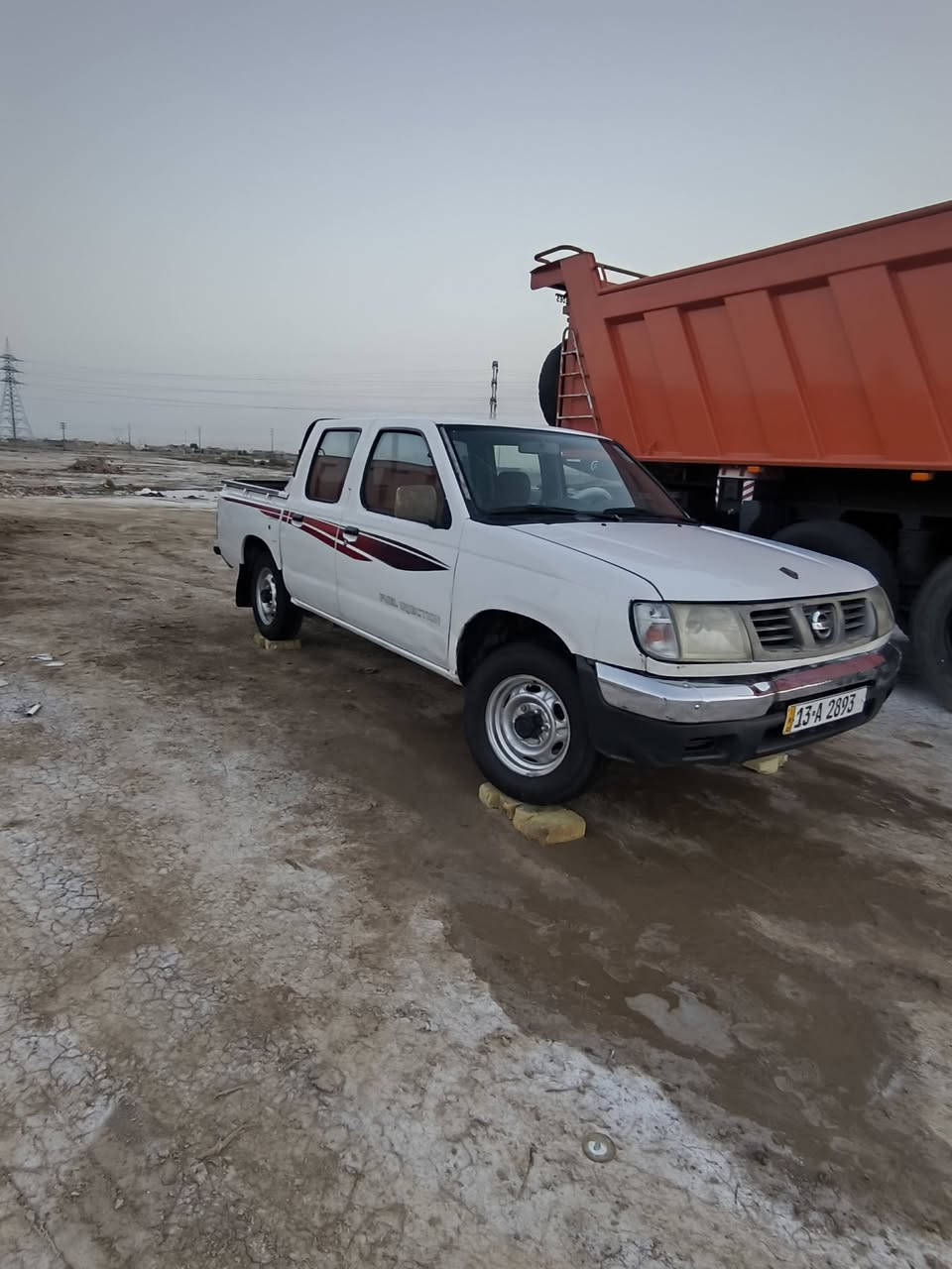 السلام عليكم سياره بيها بزه قدام بيها ضربه واصله حوالي دائما من الشاص مكينه جديده جير جديد باسمي طائرات نص عمر سعر 65 بها مجال ***********
